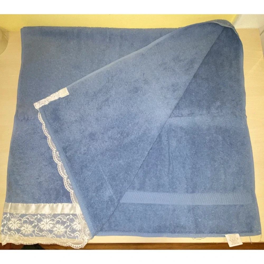 Dundee Blue Lace & Flower 3 Piece Towel Set‎ Vintage USA